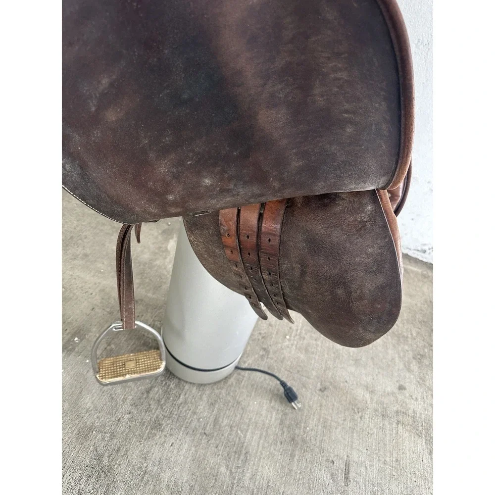 Beval Ltd Close Contact Saddle – 16.5